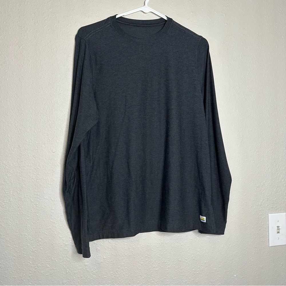 Vuori Dark Grey Men’s Long-Sleeve Strato Tech Tee